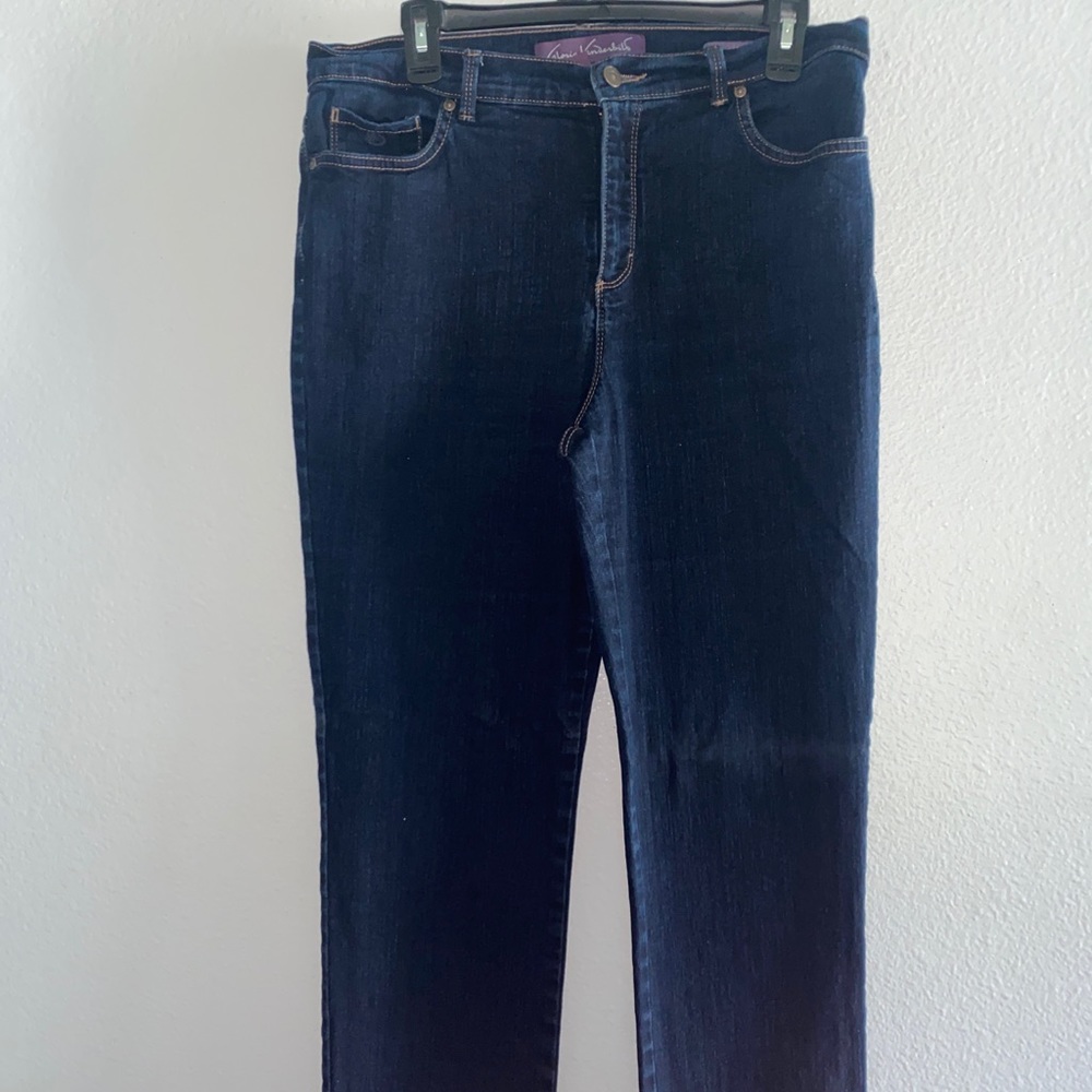 Gloria Vanderbilt straight legs jeans sz 12